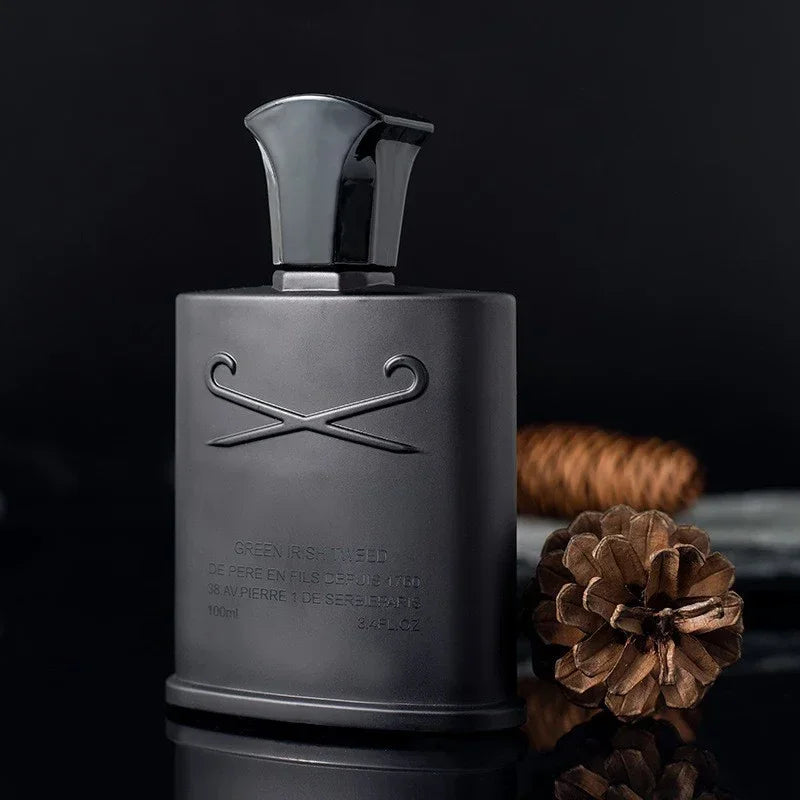100ml Eau De Parfum of Creed's Silver Mountain Water. This luxury brand men's perfume offers a refreshing and light scent, with
