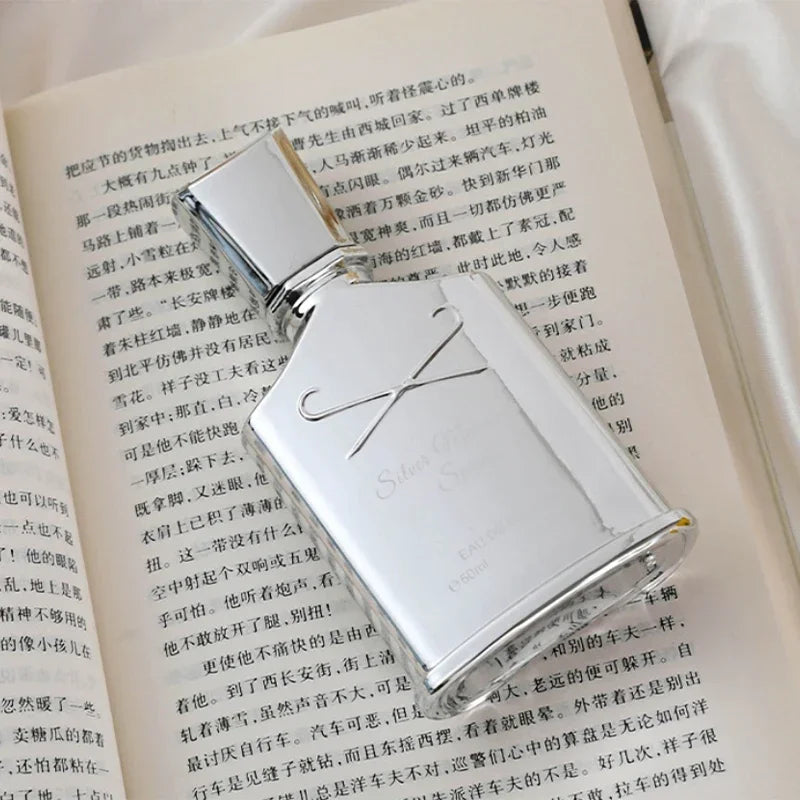100ml Eau De Parfum of Creed's Silver Mountain Water. This luxury brand men's perfume offers a refreshing and light scent, with