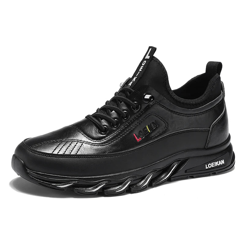 Men's classic plus-size casual sports shoes Four seasons soft-sole outdoor running shoes fashion breathable light youth sneakers
