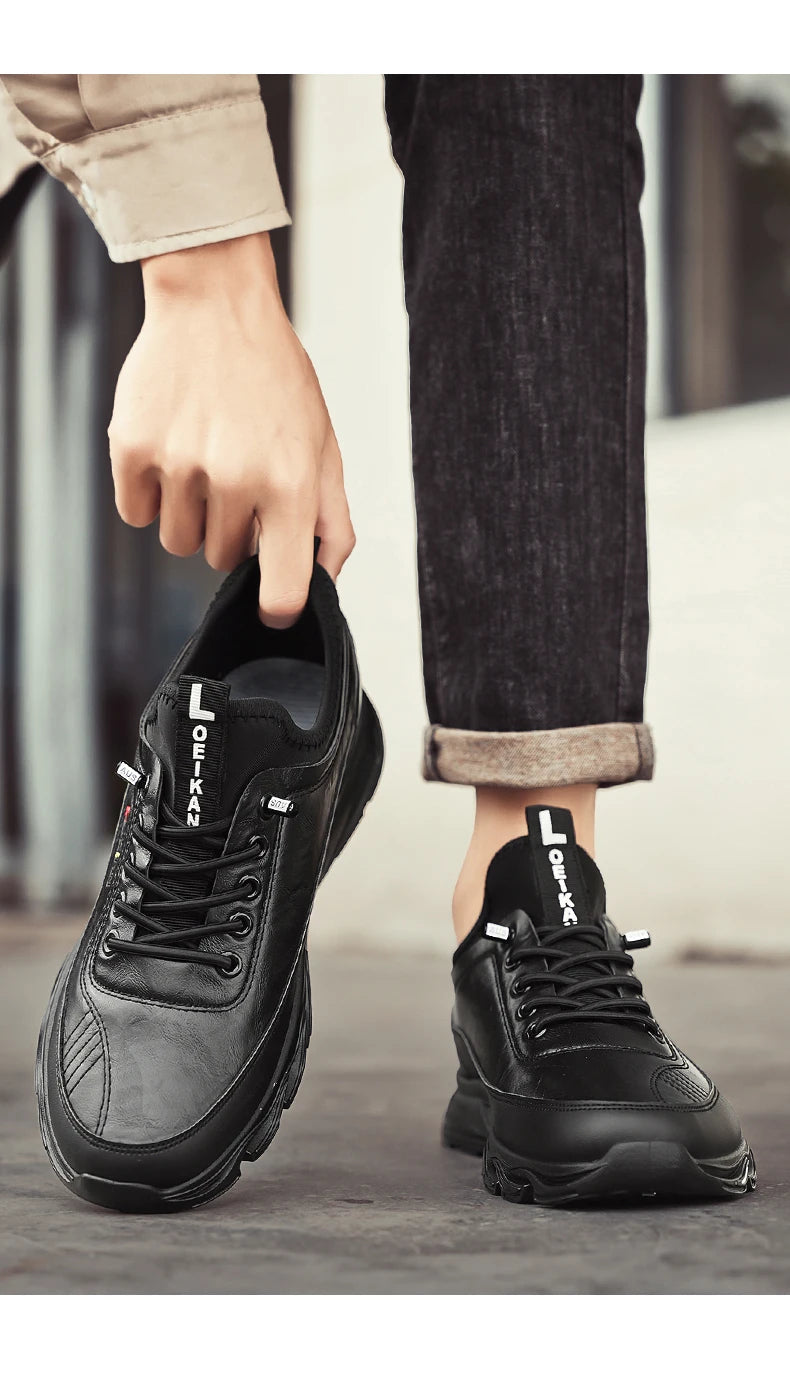 Men's classic plus-size casual sports shoes Four seasons soft-sole outdoor running shoes fashion breathable light youth sneakers
